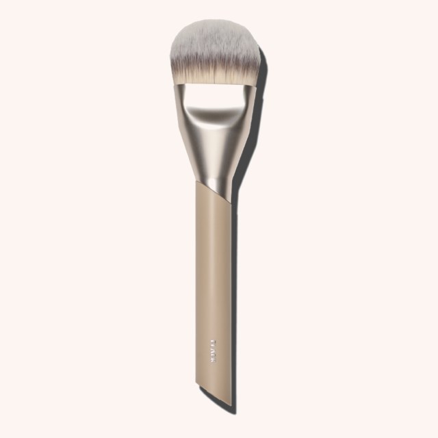 117 Fluid Foundation Brush 117 Fluid Foundation Brush