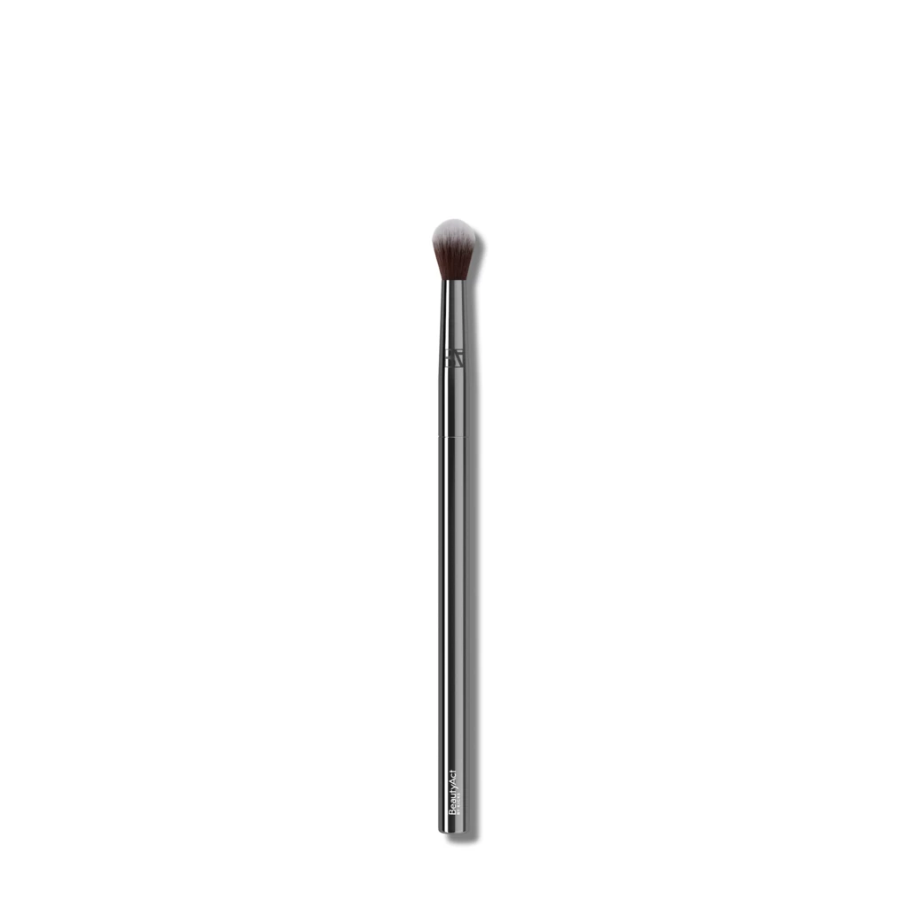 BeautyAct - Tapered Crease Brush No 202 på KICKS.no