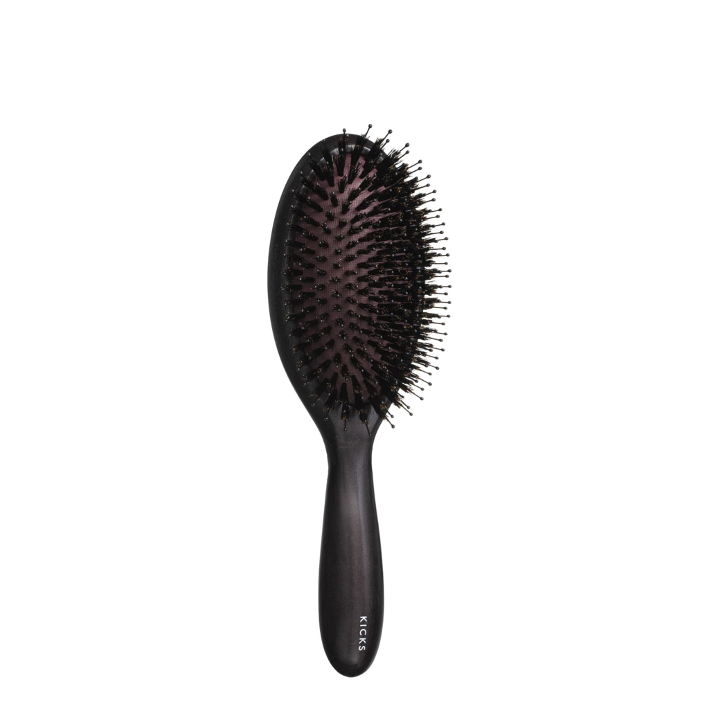 KICKS Beauty - Glow Brush på KICKS.no
