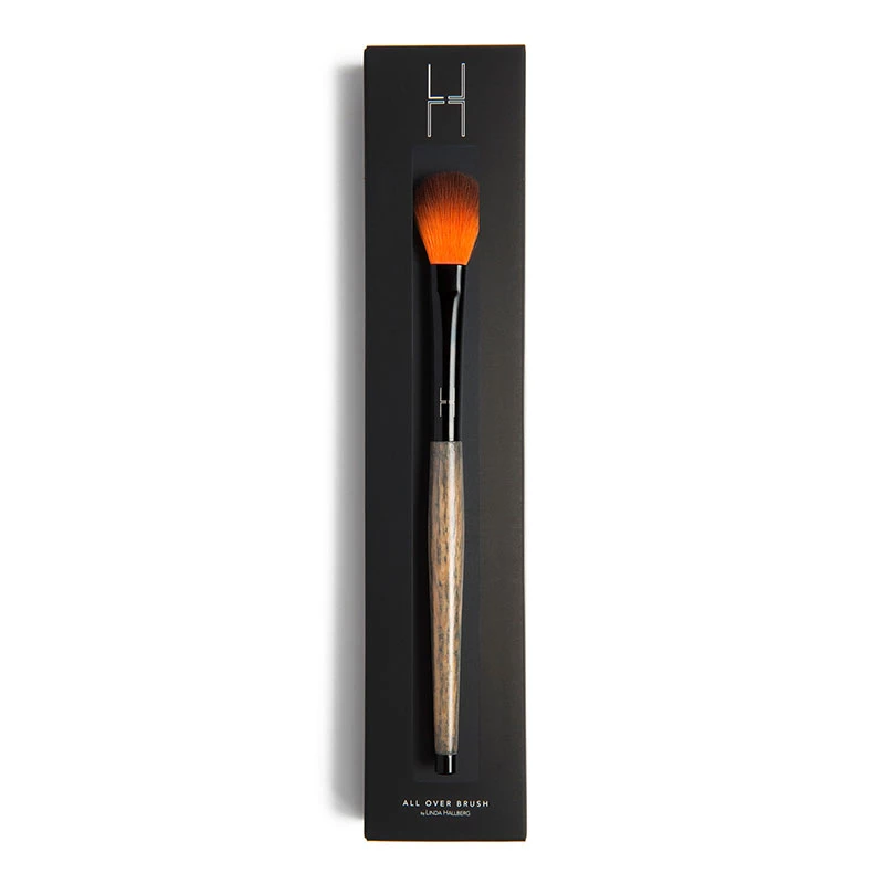 LH cosmetics - All Over Brush 306osoitteessa Kicks.fi
