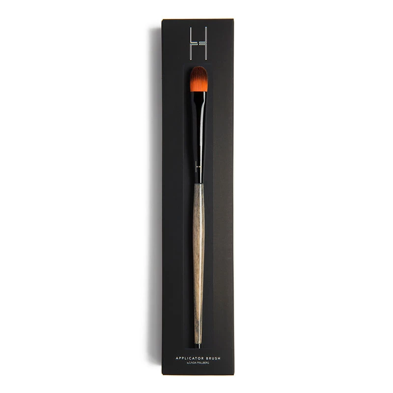 LH cosmetics - Applicator Brush 305osoitteessa Kicks.fi