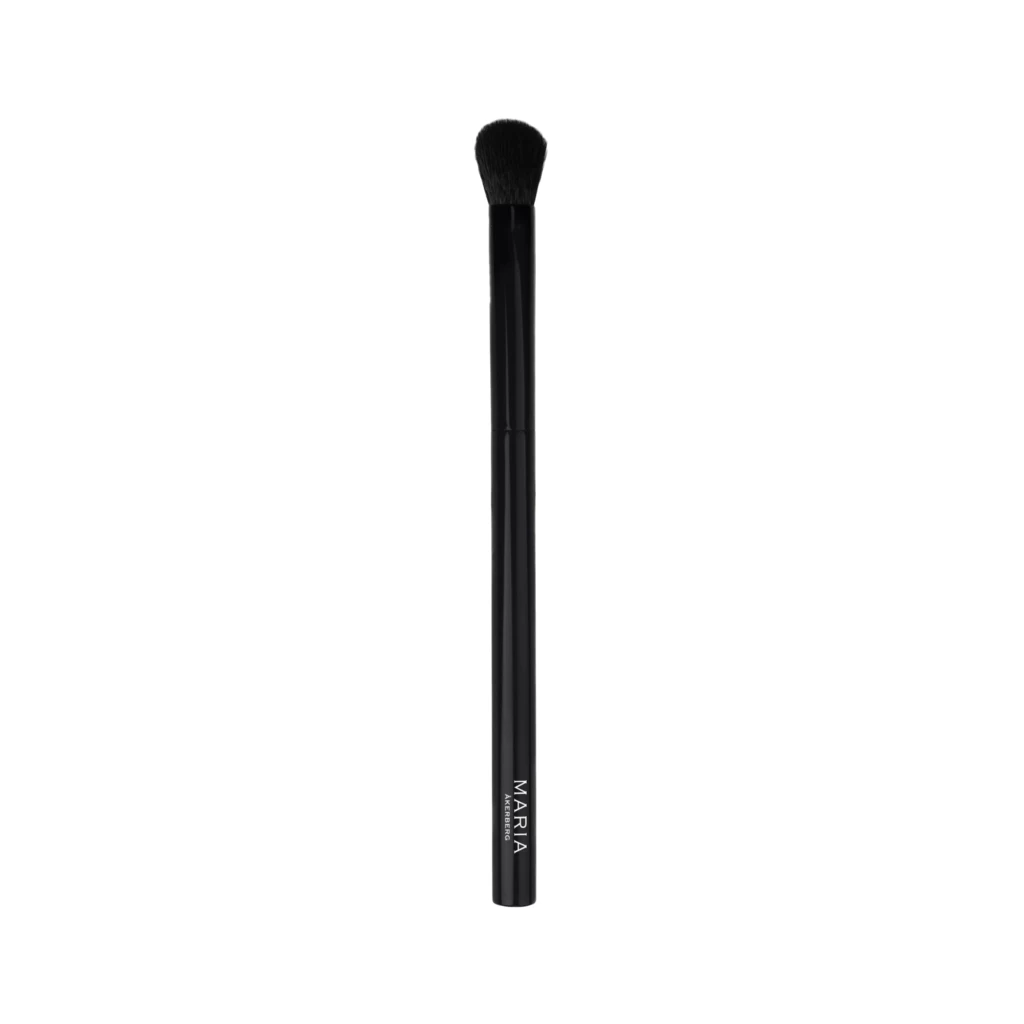 Maria Åkerberg - Brush Eyeshadow Blenderosoitteessa Kicks.fi