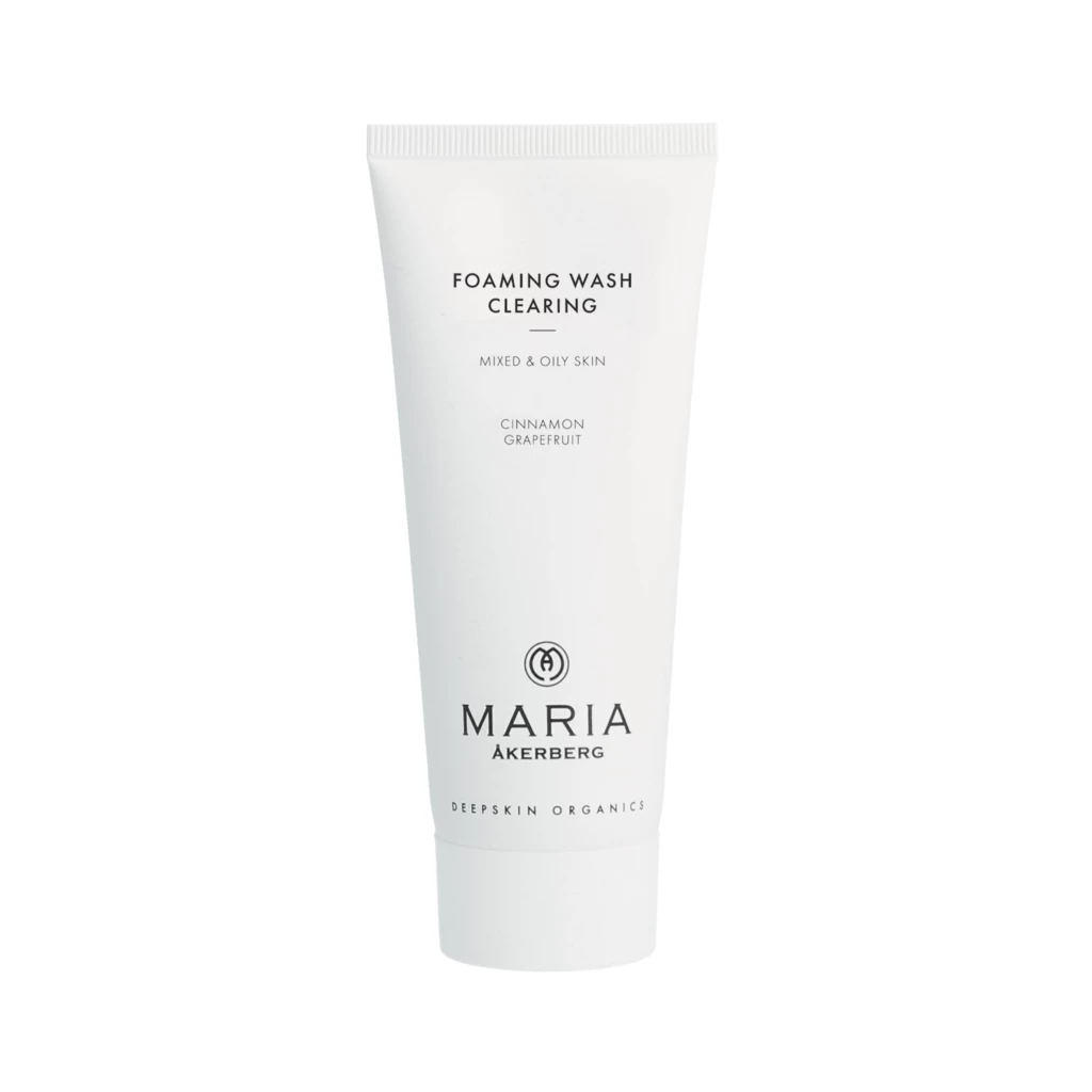 Maria Åkerberg - Foaming Wash Clearing på KICKS.no