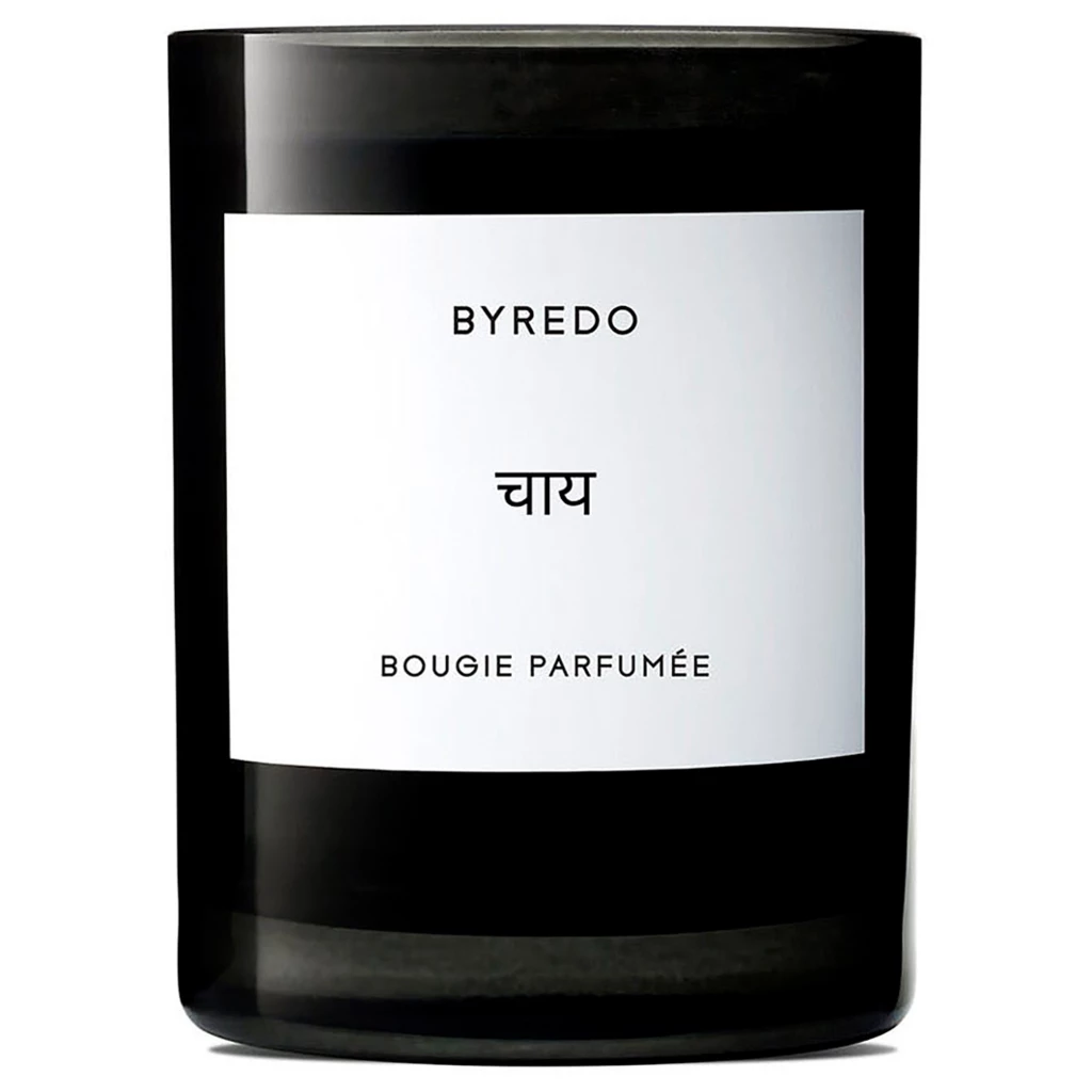BYREDO - Chai Candle 240 g på KICKS.se