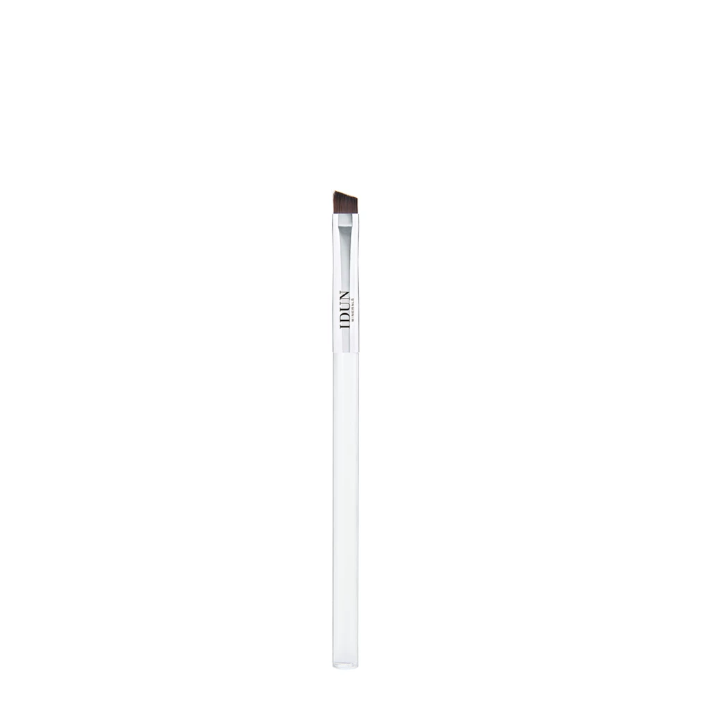 IDUN Minerals - Eye & Lip Definer Brush på KICKS.se