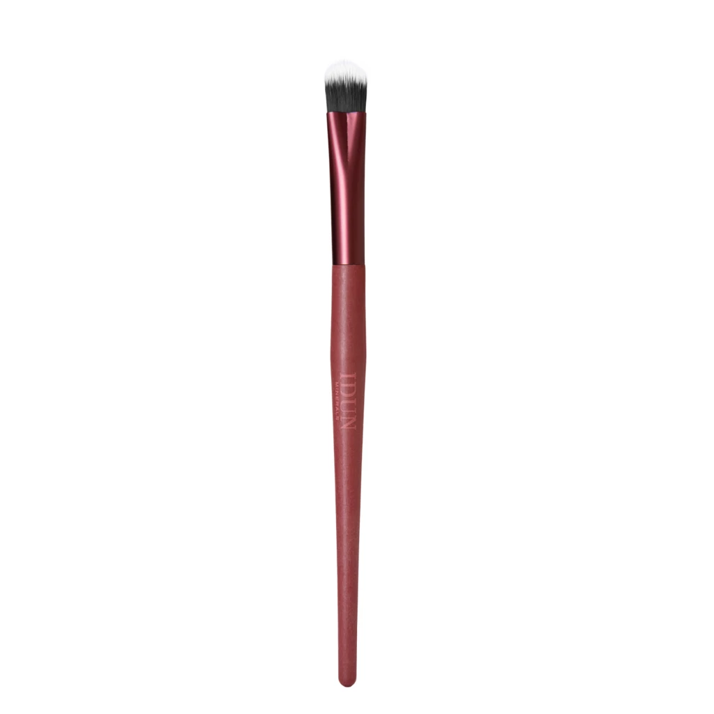 IDUN Minerals - Pro Triangle Concealer Brush på KICKS.no
