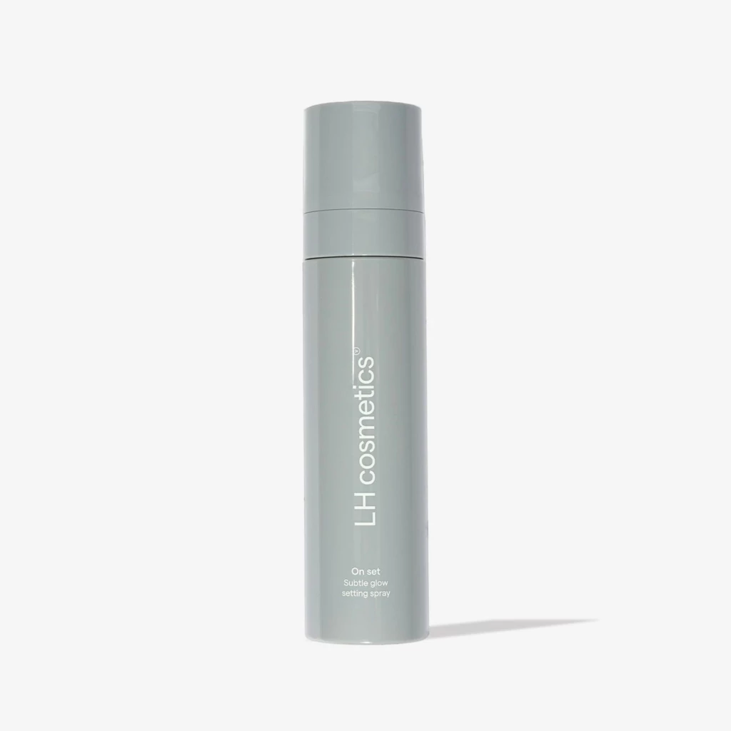 LH cosmetics - On Set - Subtle Glow Setting Spray på KICKS.no