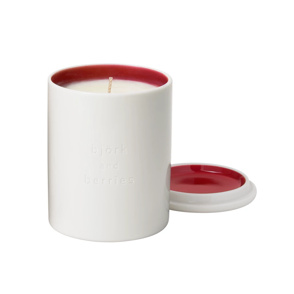 Björk and Berries - Fäviken Scented Candleosoitteessa Kicks.fi