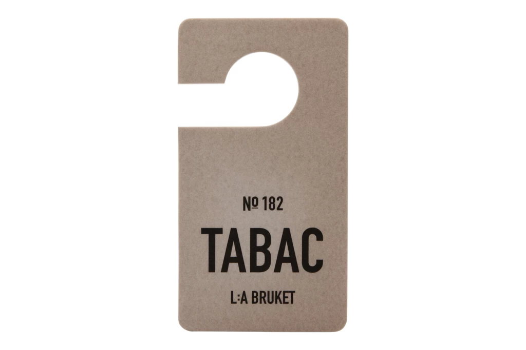 L:a Bruket - 182 Fragrance Tag Tabac 18 g på KICKS.se