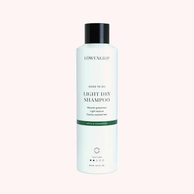 Good To Go Light Apple & Cedarwood Dry Shampoo 250 ml Good To Go Light Apple & Cedarwood Dry Shampoo 250 ml