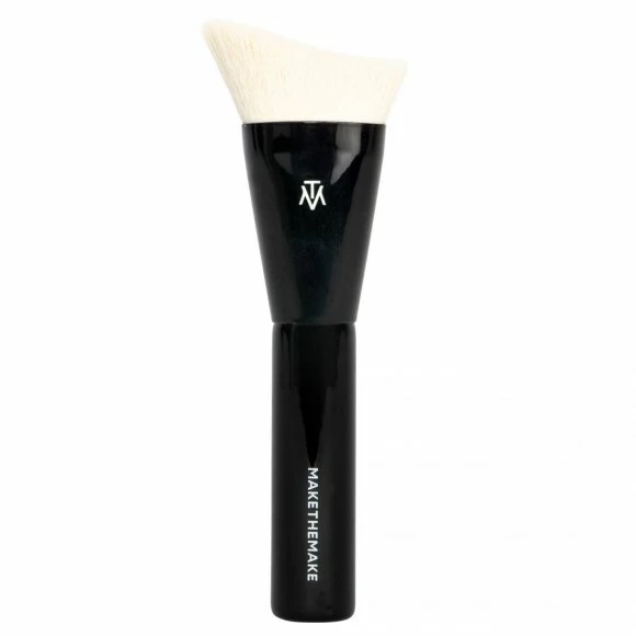 MAKETHEMAKE - Flawless Foundation Brush på KICKS.se