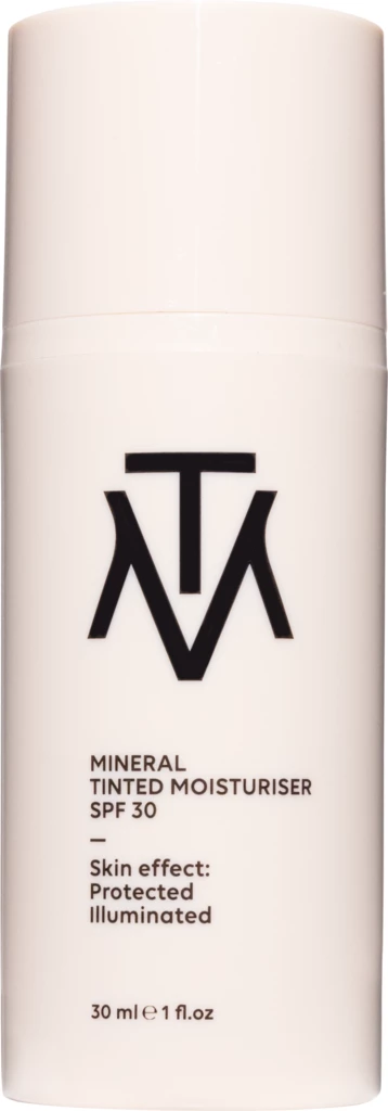 MAKETHEMAKE - Mineral Tinted Moisturiser SPF30 Medium - Warm på KICKS.se