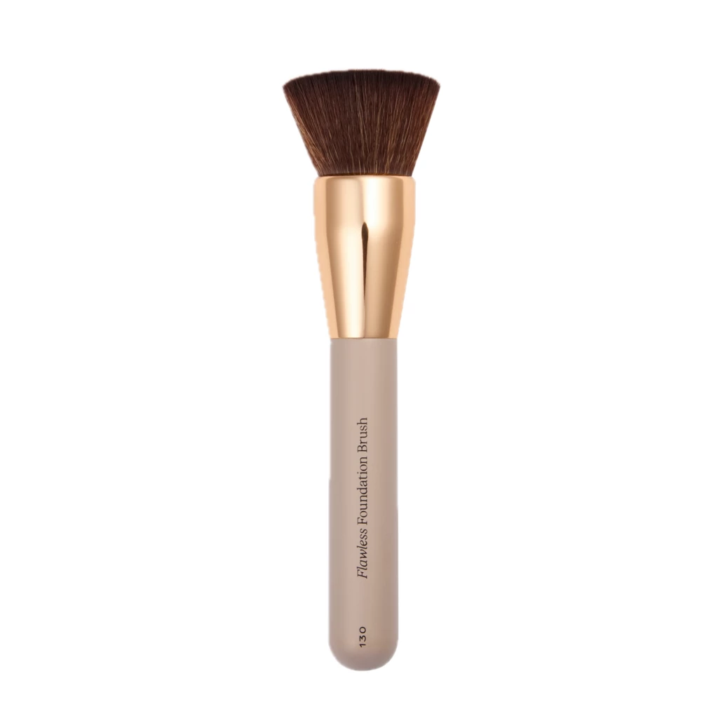 ALL I AM Beauty - Flawless Foundation Brush på KICKS.no