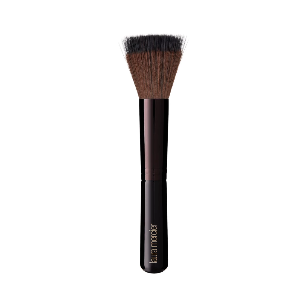 Laura Mercier - Finishing Brush på KICKS.se