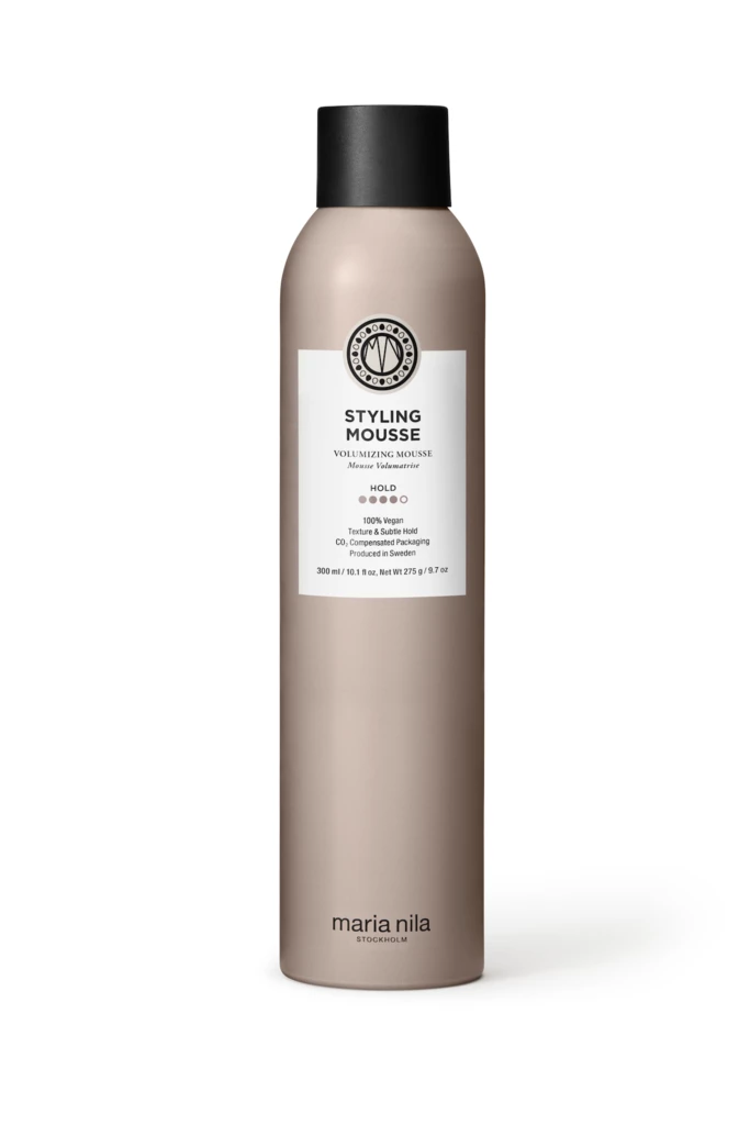 Maria Nila - Styling Mousse 300 ml på KICKS.se