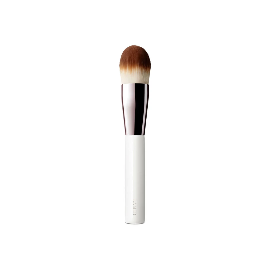 La Mer - The Foundation Brush på KICKS.no