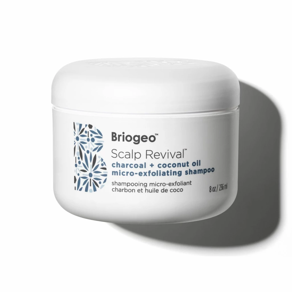 Briogeo - Scalp Revival Charcoal + Coconut Oil Micro-Exfoliating Shampoo 236 ml på KICKS.no