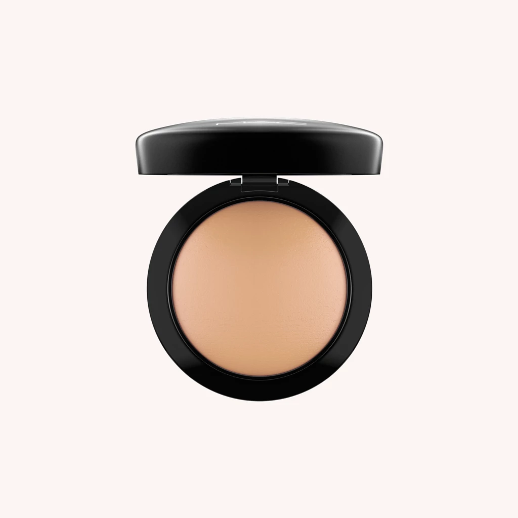 Mineralize Skinfinish/ Natural Medium Tan