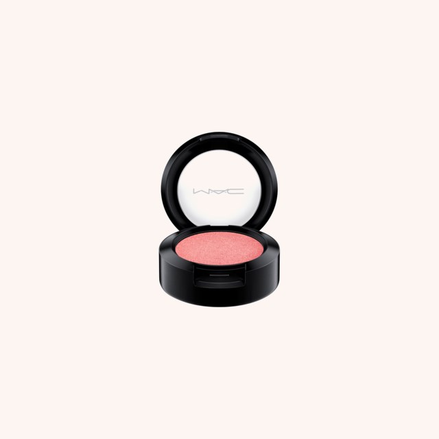 Satin Single Eye Shadow In Living Pink Satin Single Eye Shadow In Living Pink