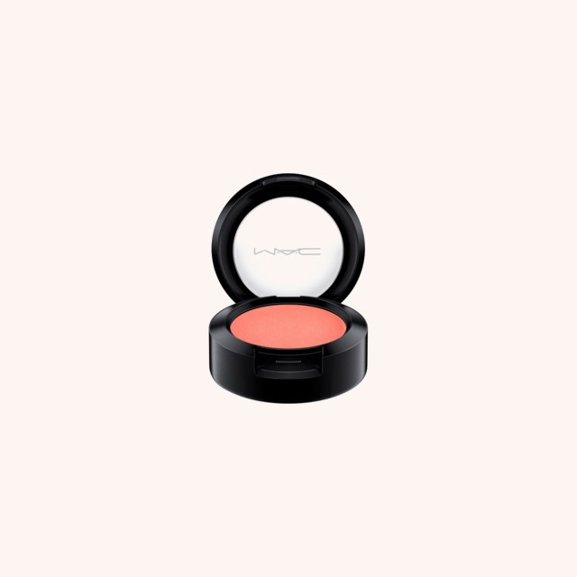 Satin Single Eye Shadow Coral Satin Single Eye Shadow Coral