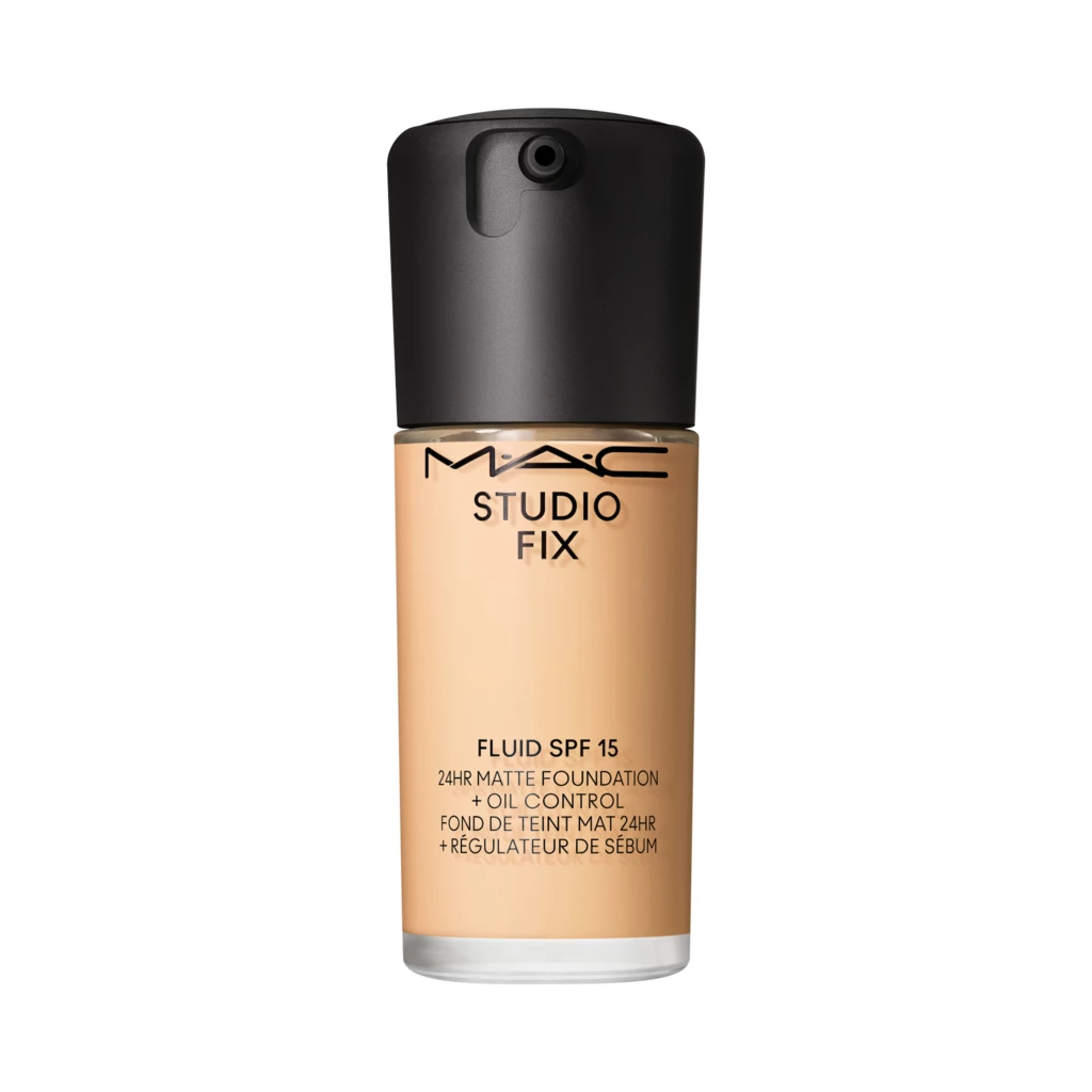 MAC - Studio Fix Fluid Broad Spectrum Foundation Spf 15 NC15 på KICKS.no