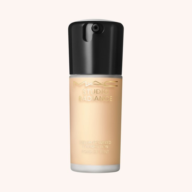 Studio Radiance Serum Powered Foundation NC 15 Studio Radiance Serum Powered Foundation NC 15