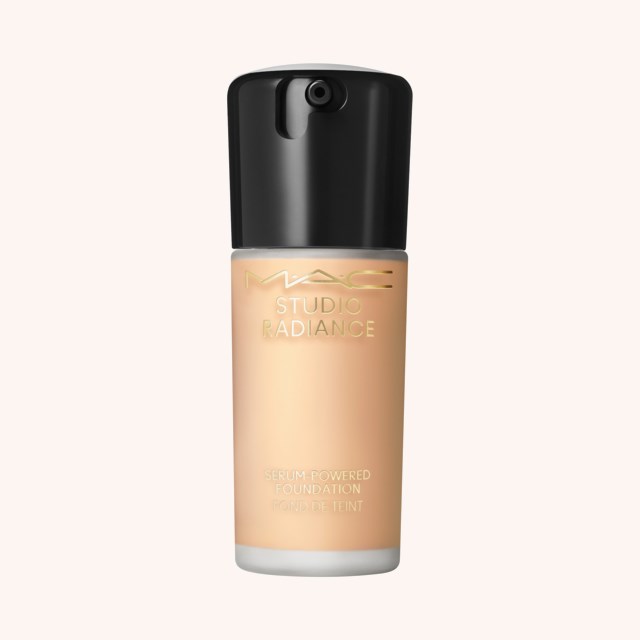 Studio Radiance Serum Powered Foundation NC 18 Studio Radiance Serum Powered Foundation NC 18