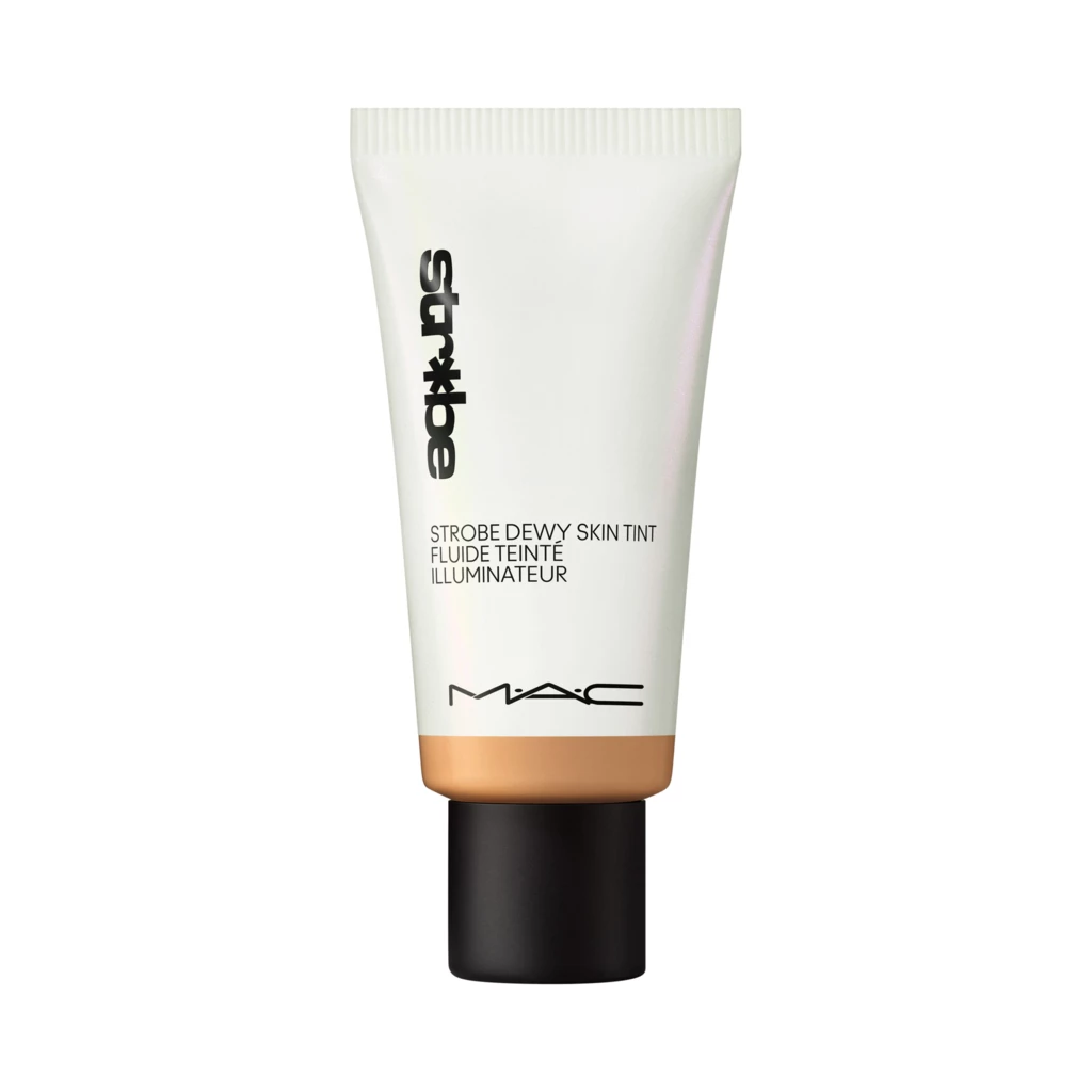 MAC - Strobe Dewy Skin Tint Medium3 på KICKS.se