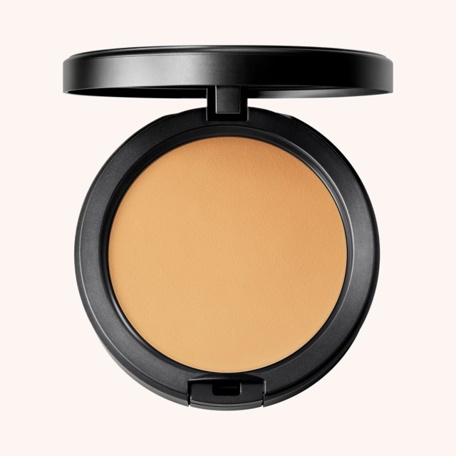 Studio Fix Plus Powder Foundation NC42 Studio Fix Plus Powder Foundation NC42