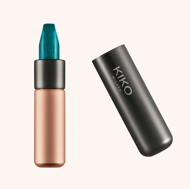 Velvet Passion Matte Lipstick 322 Sapphire Green Velvet Passion Matte Lipstick 322 Sapphire Green