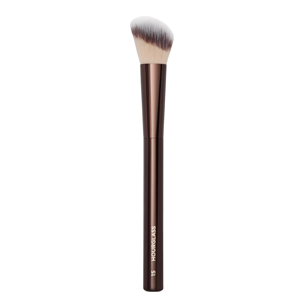 Hourglass - No. 15 Blush Brush på KICKS.no