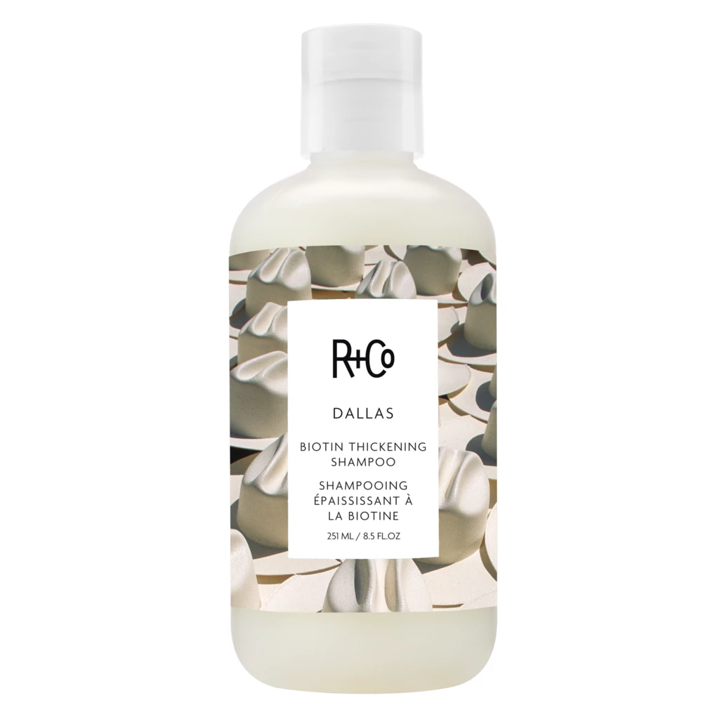 R+Co - Dallas Biotin Thickening Shampoo 251 ml på KICKS.se