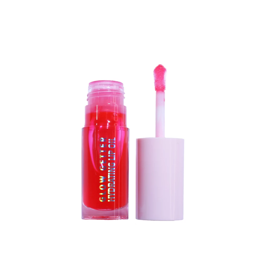 MOIRA - Glow Getter Hydrating Oil 008 Juicy Red på KICKS.se
