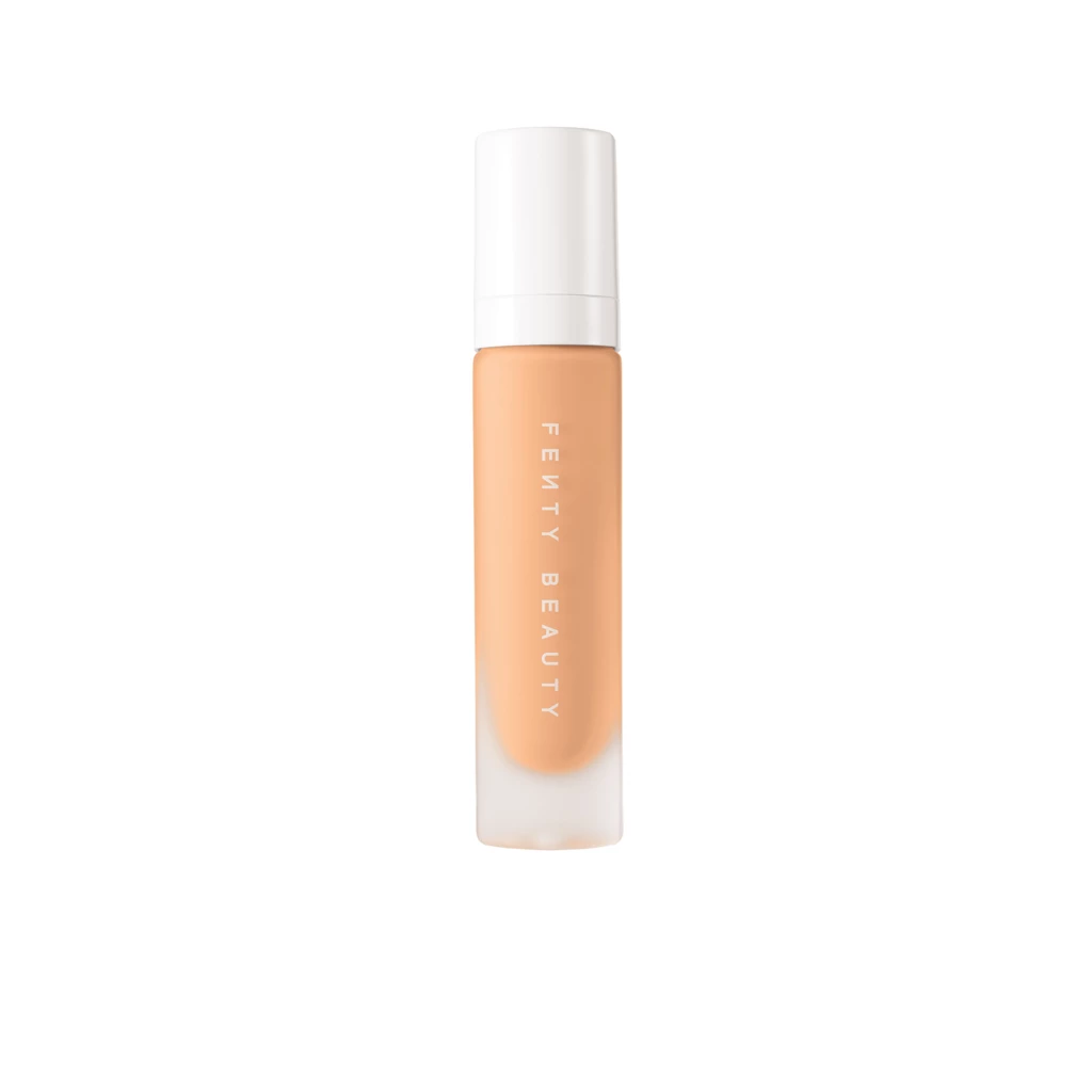 Fenty Beauty - Pro Filt'r Soft Matte Longwear Foundation 160 på KICKS.se