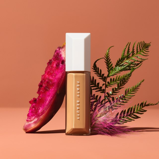 We're Even Hydrating Longwear Concealer 300N