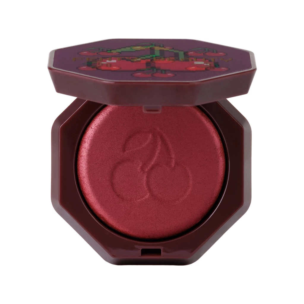 Fenty Beauty - Hot Cheeks Blu Cherry Pop - Limited Edition på KICKS.se