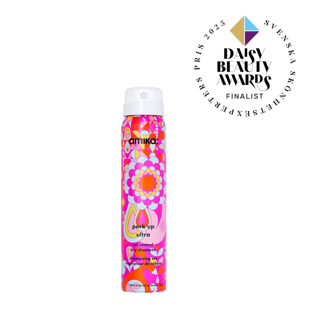 Amika - Perk Up Ultra Oil Control Dry Shampoo 84 ml på KICKS.se