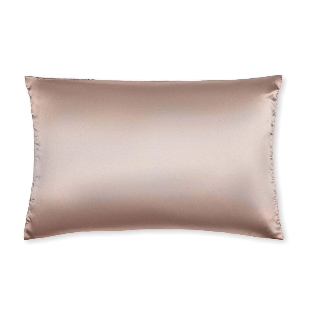 Philip B. - Silky Smooth Pillow Case Silky Smooth Pillow Case (Champagne) på KICKS.se