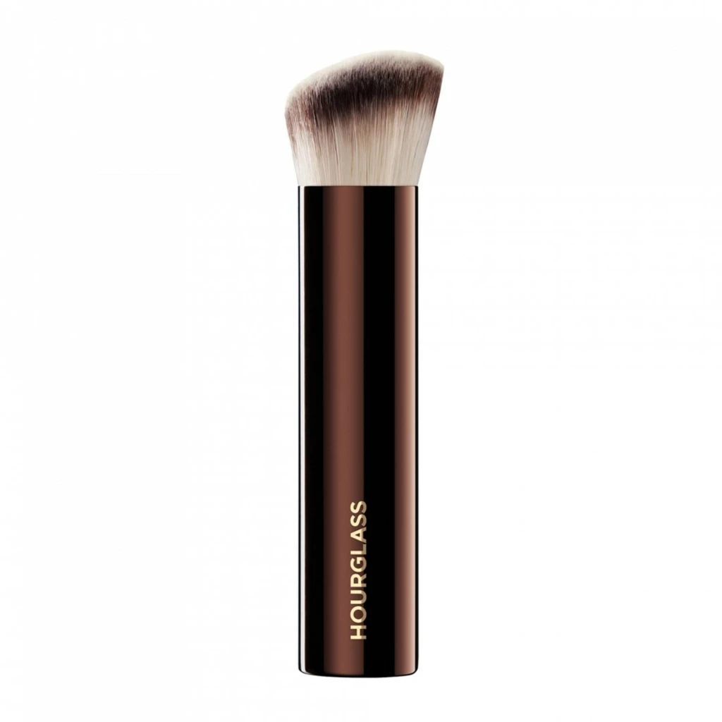 Hourglass - Vanish Foundation Brush på KICKS.no