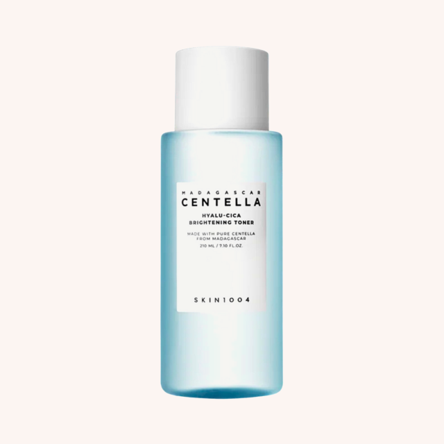 Hyalu-Cica Brightening Toner 210 ml Hyalu-Cica Brightening Toner 210 ml