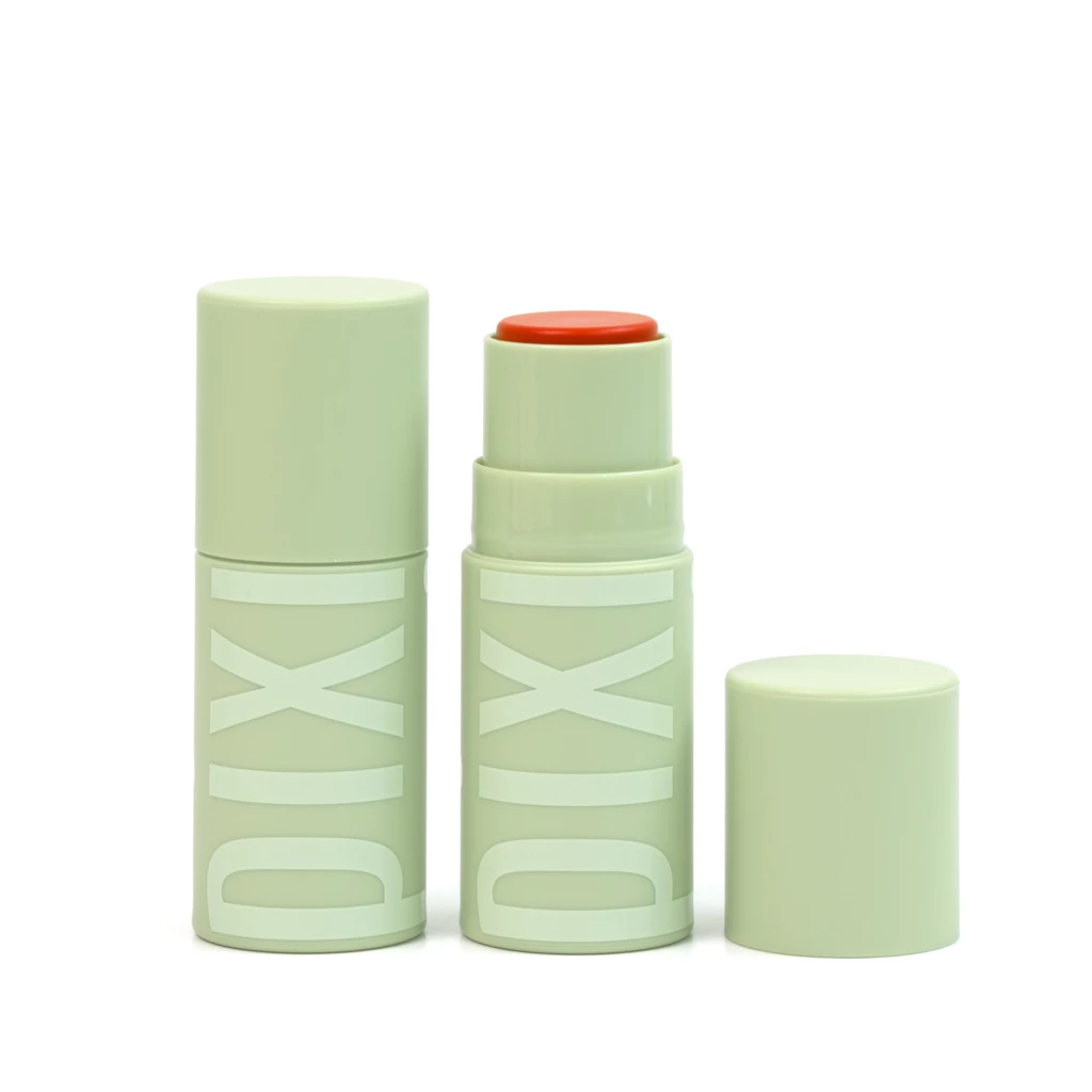 Pixi - +Hydra Lip Treat Scarlet på KICKS.no