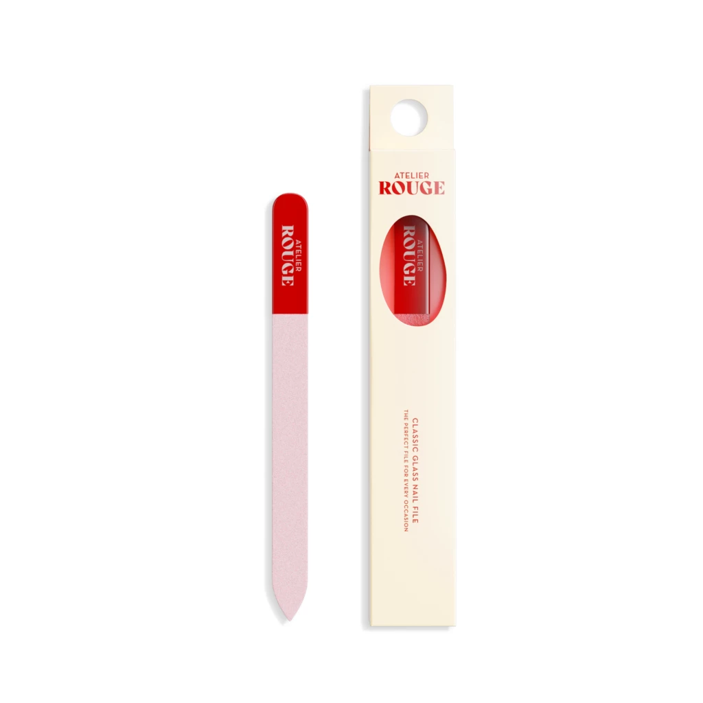Atelier Rouge - Classic Glass Nail File Red/Pink på KICKS.no