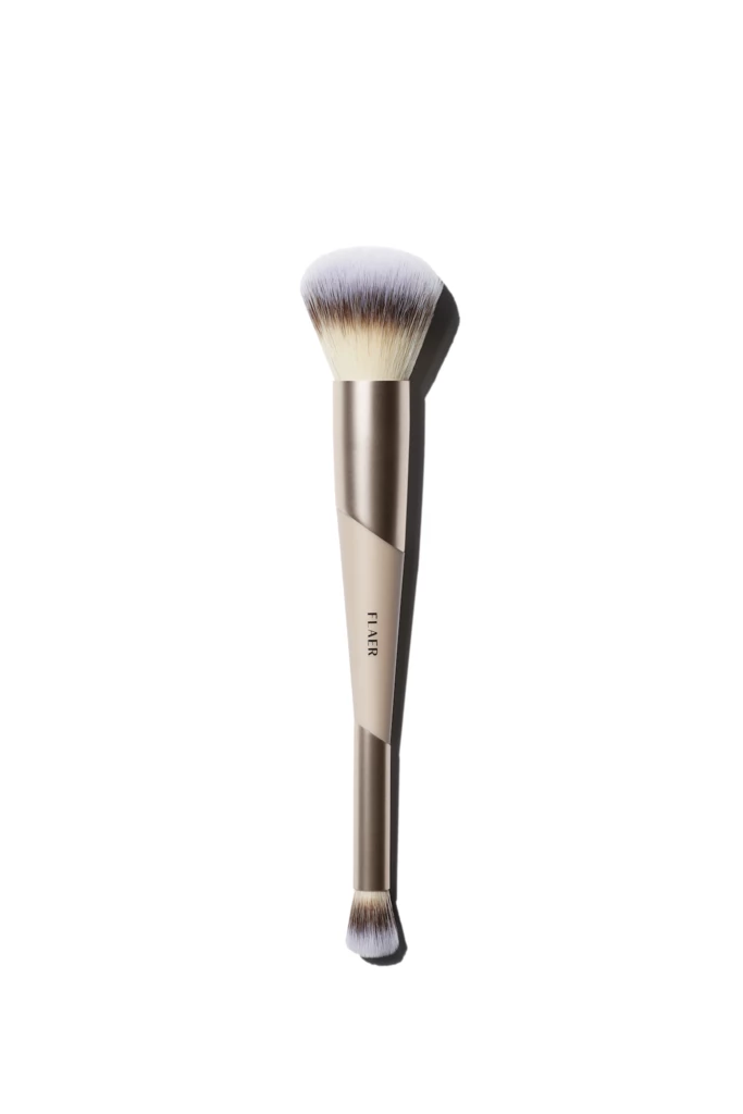 FLAER - 108 Foundation & Concealer Brushosoitteessa Kicks.fi