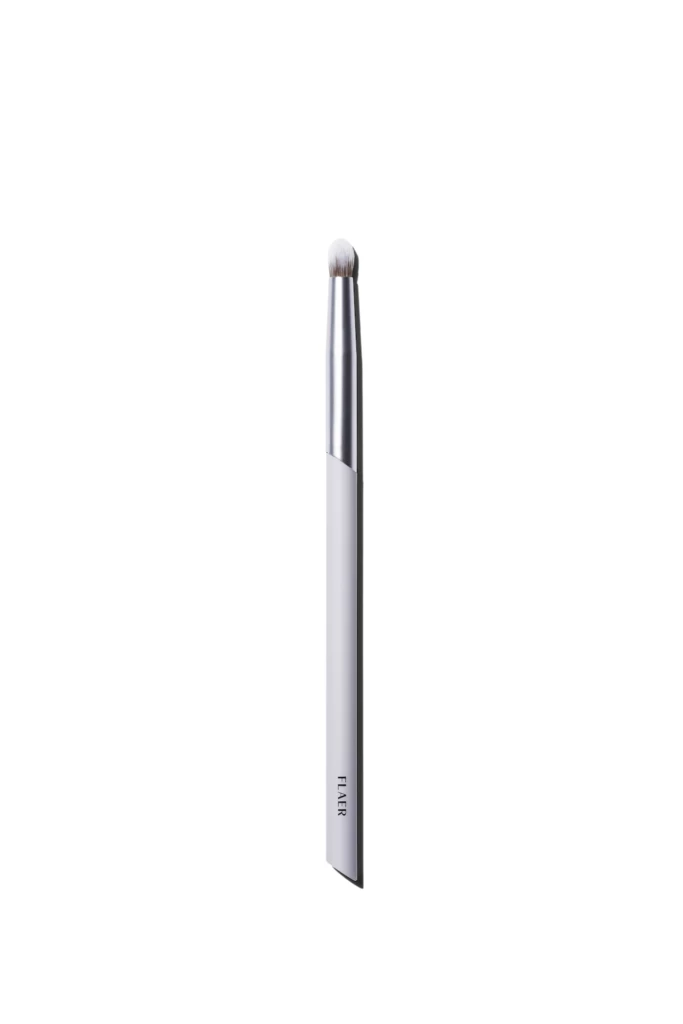 FLAER - 403 Smokey Eyeshadow Brush på KICKS.no